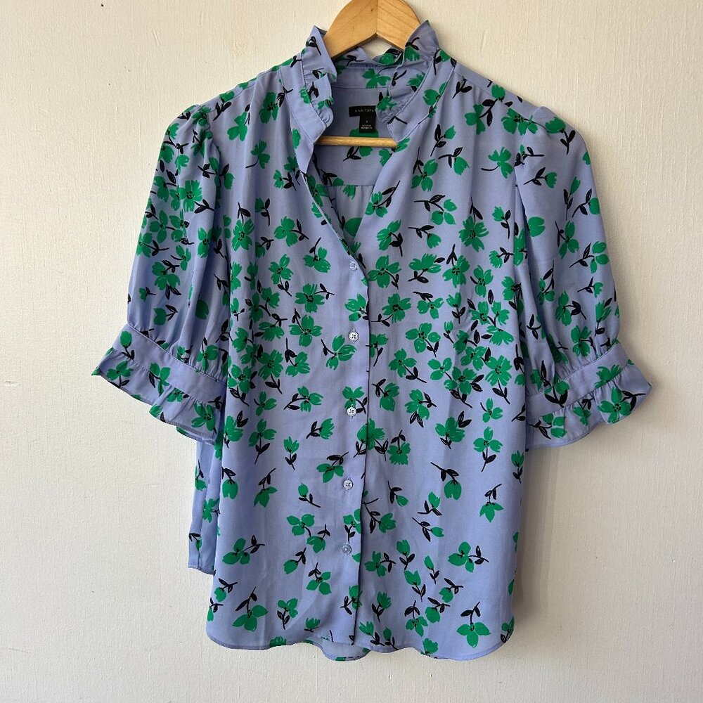 Ann Taylor Coquette Blouse Womens Small V-neck Blue Floral Ruffle Feminine